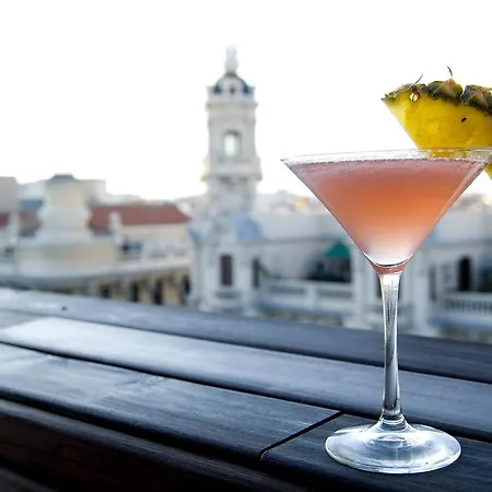 ホテル スウィート　ホテル　コンチネンタル