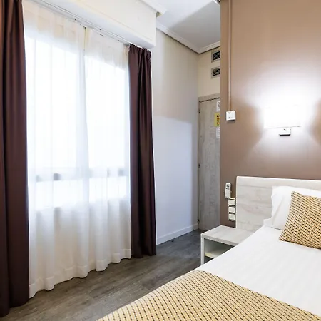 スウィート　ホテル　コンチネンタル ホテル 2*